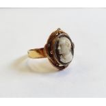 18ct gold cameo ring, set with oval cameo of a gentleman's bust, in oval mount with twist rope