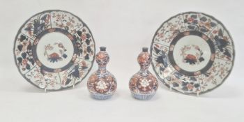 Pair Japanese Imari dishes with flowers in panels, 23cm dia. and a pair of porcelain double-gourd