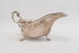 1930's silver sauceboat with scalloped edge, on spade feet, Birmingham 1935, maker JB Chatterley &