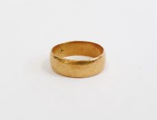 9ct gold wedding ring, approx. 5g