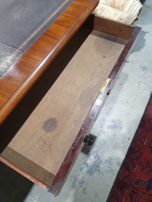 Late 19th/early 20th century large mahogany desk with leather inset top rectangular with rounded - Image 14 of 28