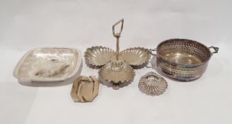 Quantity of plated ware to include assorted flatware, uncased sets, old dishes, etc (1 box)