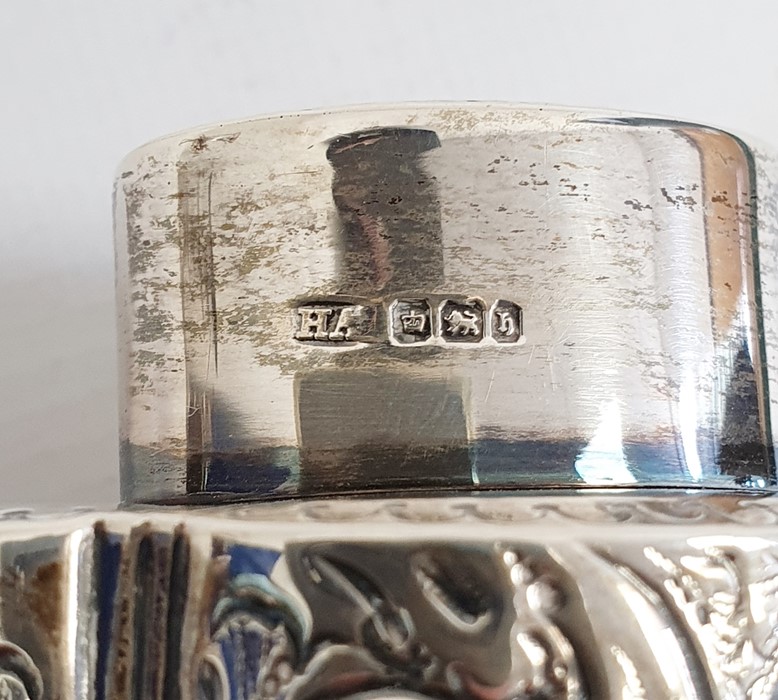 Late Victorian silver tea canister, engraved and repousse floral and swag decorated, Sheffield 1900, - Image 4 of 5