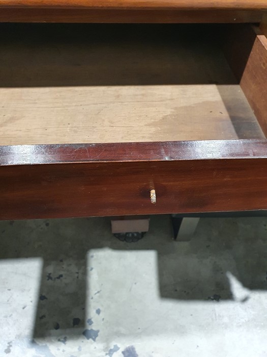 Late 19th/early 20th century large mahogany desk with leather inset top rectangular with rounded - Image 15 of 28