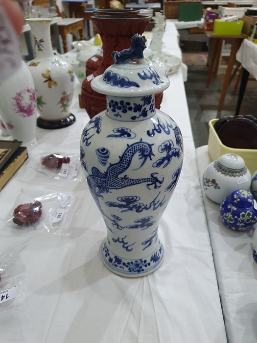Pair Chinese porcelain vases, each inverse baluster shaped and painted with pair ferocious dragons - Image 22 of 29