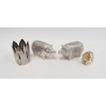 Pair of foreign silver pig pepperettes (stamped 800), a statement ring set with a mixed cut oval