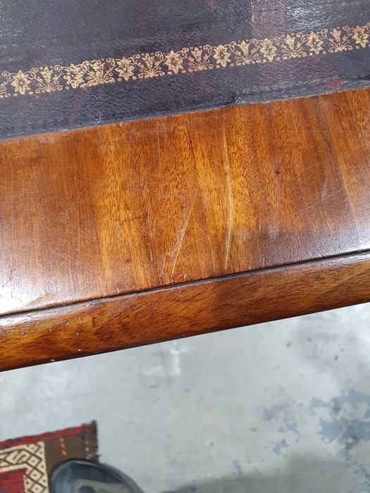 Late 19th/early 20th century large mahogany desk with leather inset top rectangular with rounded - Image 10 of 28