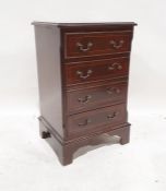 20th century mahogany four-drawer chest, on bracket feet, 44cm x 72cm