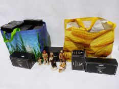 Collection of Old World Castagna figures, mainly native Americans (2 carriers bags) Condition