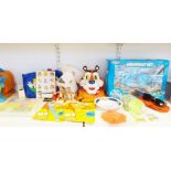 Kellogg's collectables to include a large Tony the Tiger storage jar, bowls, ceramic jars, bath