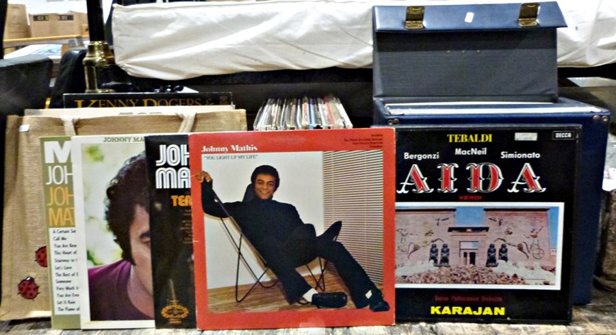 Large collection of long-playing records to include Robert Palmer, Top of the Pops, Kenny Rogers,
