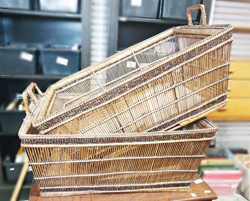 Two large wicker log/paper baskets and an easel - Image 2 of 2