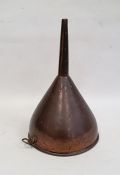 Large copper four pint funnel, 33cm high