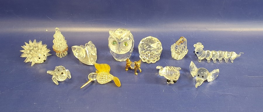 Assorted items of Swarovski, to include paperweights, animals including frog, owl and kingfisher - Image 2 of 4