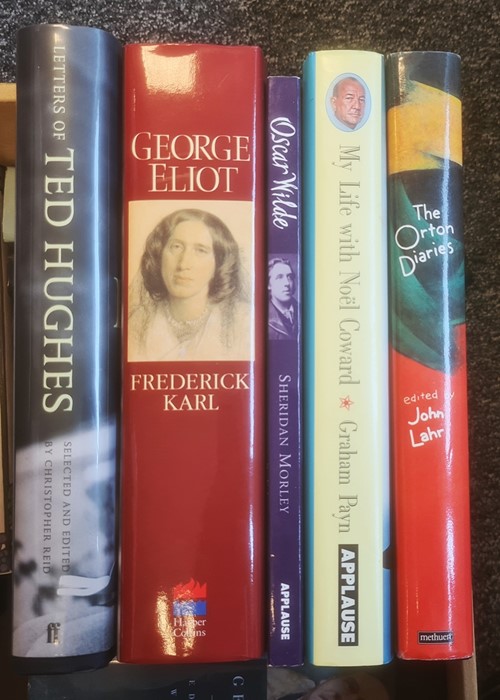 Modern Autobiographies and Biographies to include Diana Athill, George Elliot, Noel  Coward, Oscar - Image 4 of 4