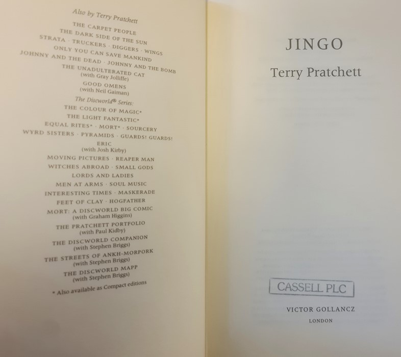 Pratchett, Terry  "Nation" (2 copies), "Wintersmith", "I Shall Wear Midnight", "A Hatful of Sky", " - Image 2 of 21