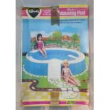 ***** WITHDRAWN **** Sindy swimming pool (boxed) and the accessories to construct a house (2