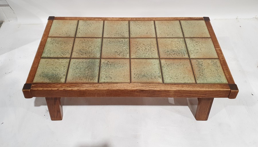 20th century tile-top coffee table on oak frame, 132 x 43cm - Image 2 of 2