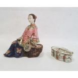 Chinese porcelain trinket box and pierced cover of elongated quatrefoil form, 12cm and a seated