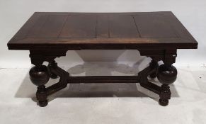 Possibly 18th century and later North Country oak draw-leaf table, the rectangular oak banded top