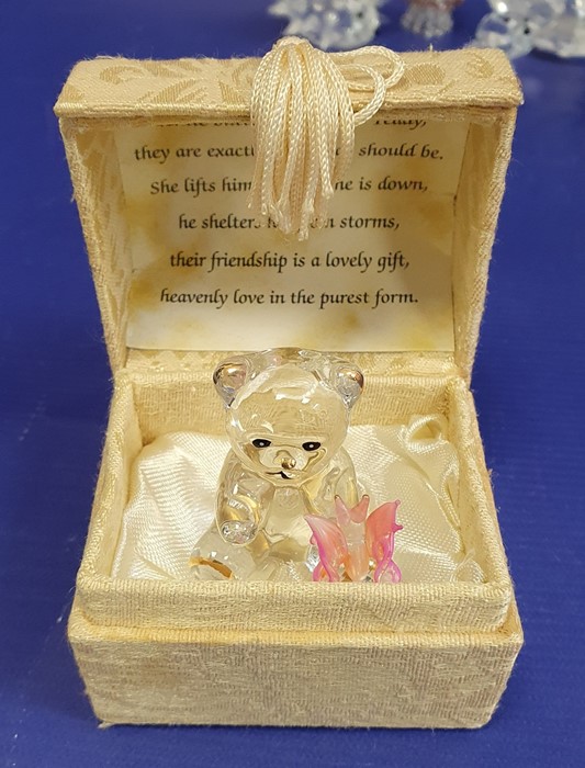 Assorted items of Swarovski, to include paperweights, animals including frog, owl and kingfisher - Image 3 of 4