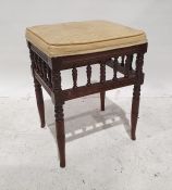 Late 19th/early 20th century piano stool with turned spindle decoration, on turned supports