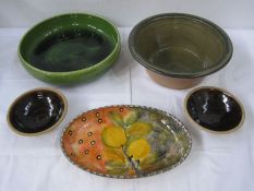Quantity of studio pottery to include Prinknash, Highland Stoneware, Denby Stoneware, etc (13)