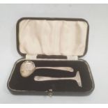 1930's cased child's silver spoon and pusher, Sheffield 1938, makers Viners Ltd, 1ozt approx.