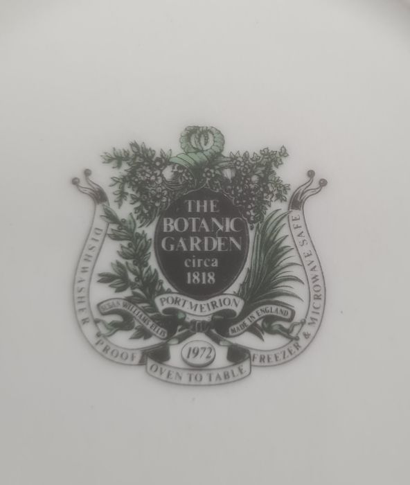 Large quantity of Portmeirion dinnerware in the 'Botanic Garden' pattern, including two circular - Image 3 of 3