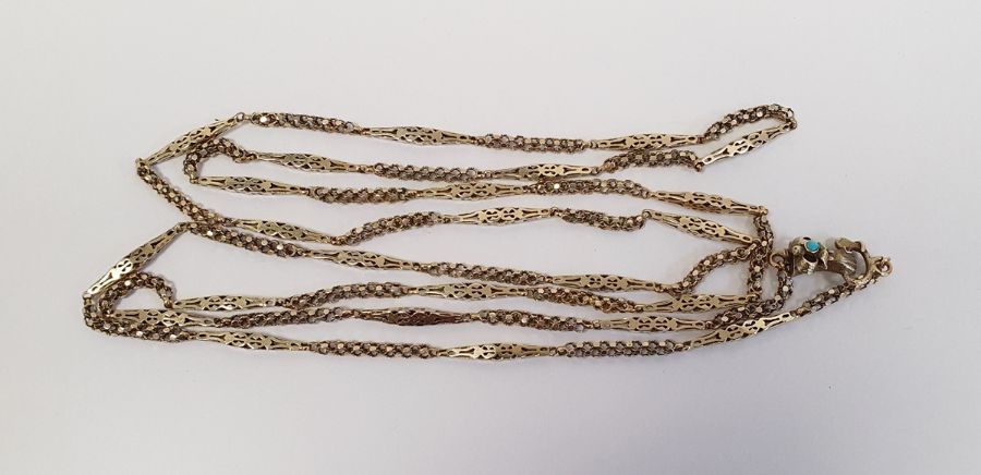 Victorian gold-coloured guard chain with alternating fancy links and with a clasp modelled as a hand - Image 2 of 5