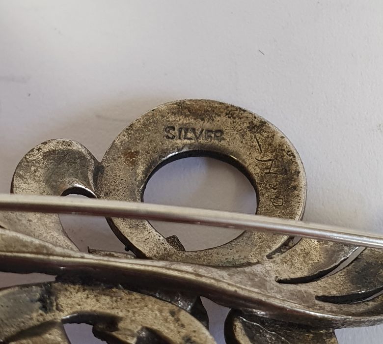 Silver bangle initialled, silver amethyst ring, silver brooch and other silver and coloured - Image 5 of 6