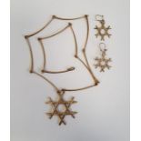 9ct gold necklace and earring suite, Birmingham 1972, maker OS, the necklace with stylised star