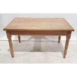 Modern rectangular kitchen table on turned supports and single drawer, 136cm