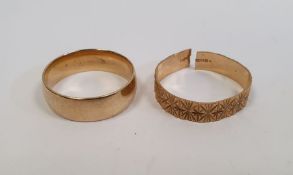 Two 9ct gold wedding rings (one damaged), 6.4g approx. (2)