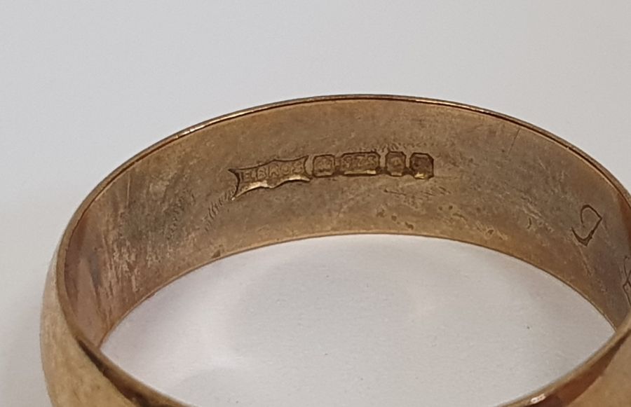 Two 9ct gold wedding rings, 5g approx. (2) - Image 2 of 3