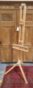 Beech framed Winsor & Newton artist easel