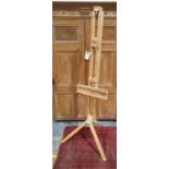 Beech framed Winsor & Newton artist easel