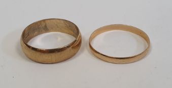 Two 9ct gold wedding rings, 5g approx. (2)