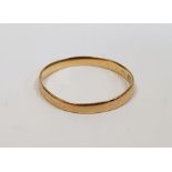 22ct gold wedding ring, finger size H 1/2, approx 1g