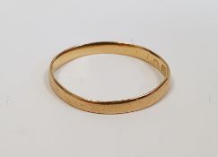 22ct gold wedding ring, finger size H 1/2, approx 1g