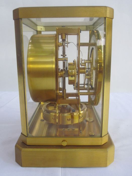 Atmos Jaeger-Le-Coultre clock in brass and glazed case, serial no. 75177, with customer's - Image 3 of 5