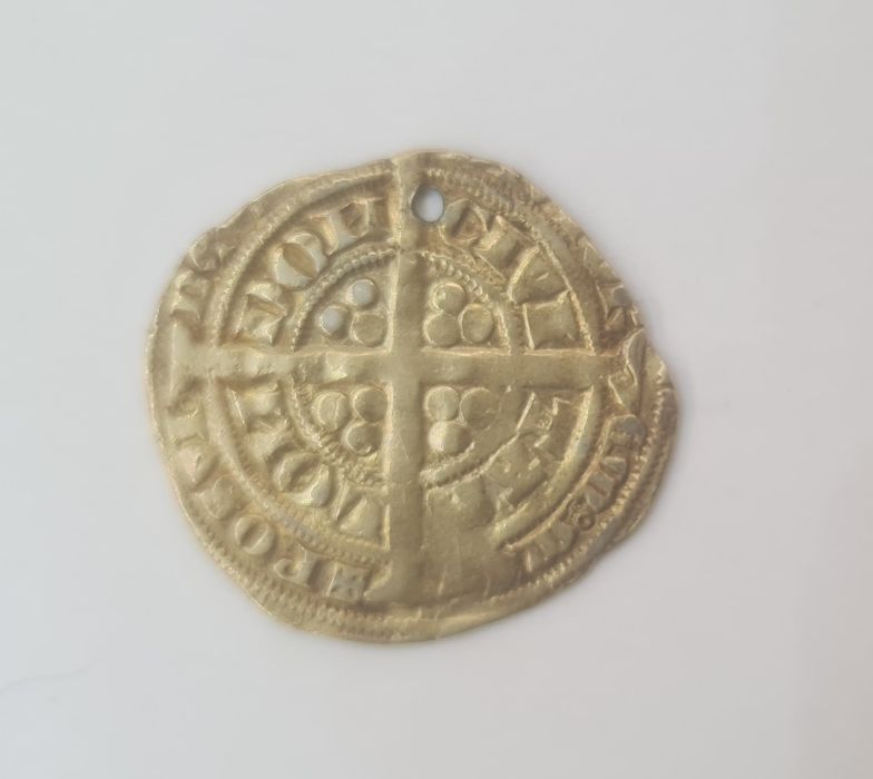 Edward III, London, Pre-treaty silver groat 1351-2 mint mark closed cross holed, weight 4.3g. S. - Image 2 of 2