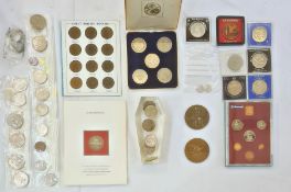 Box of various commemorative crowns, 1979 proof set and World coins