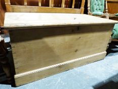 Pine lift-top box with plain front, on plinth base, 110cm x 50cm