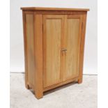 20th century oak two-door cupboard enclosing shelves, 75cm x 101cm