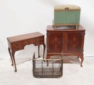 20th century walnut narrow hall table with five assorted drawers, on cabriole legs, a brass and wire