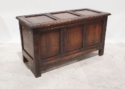 20th century oak coffer with fluted decoration, 91cm x 50cm