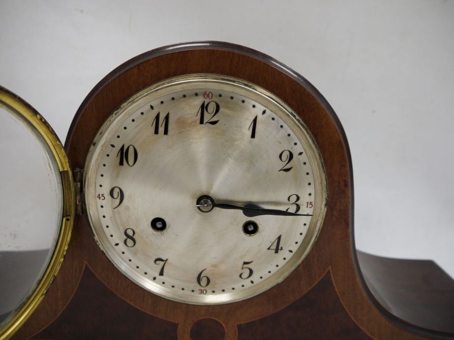20th century Napoleon's hat-shaped mantel clock with Arabic numerals to the steel dial - Image 2 of 3