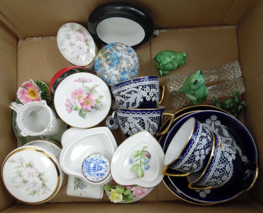 Quantity of china trinket dishes, miniature Spode and other decorative items (1 box) - Image 2 of 2