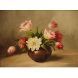 S Flieyl Fua(?) (20th century school) Oil on canvas Study of flowers in a vase, signed lower